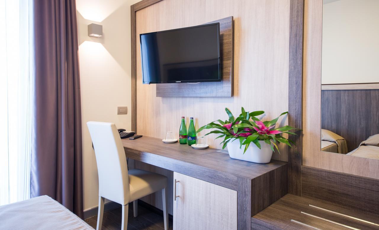 Hotel Panineria Colombera Rossa Brescia Dış mekan fotoğraf