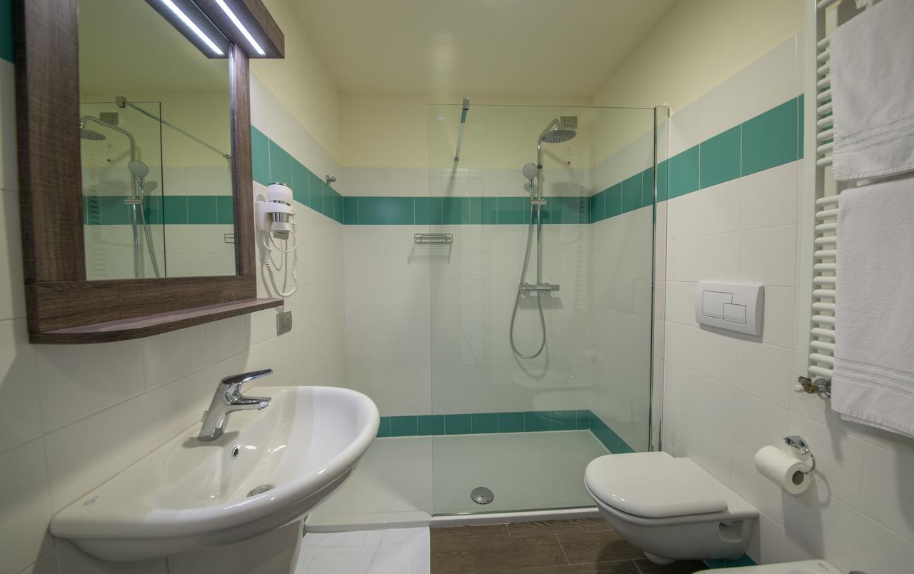 Hotel Panineria Colombera Rossa Brescia Dış mekan fotoğraf